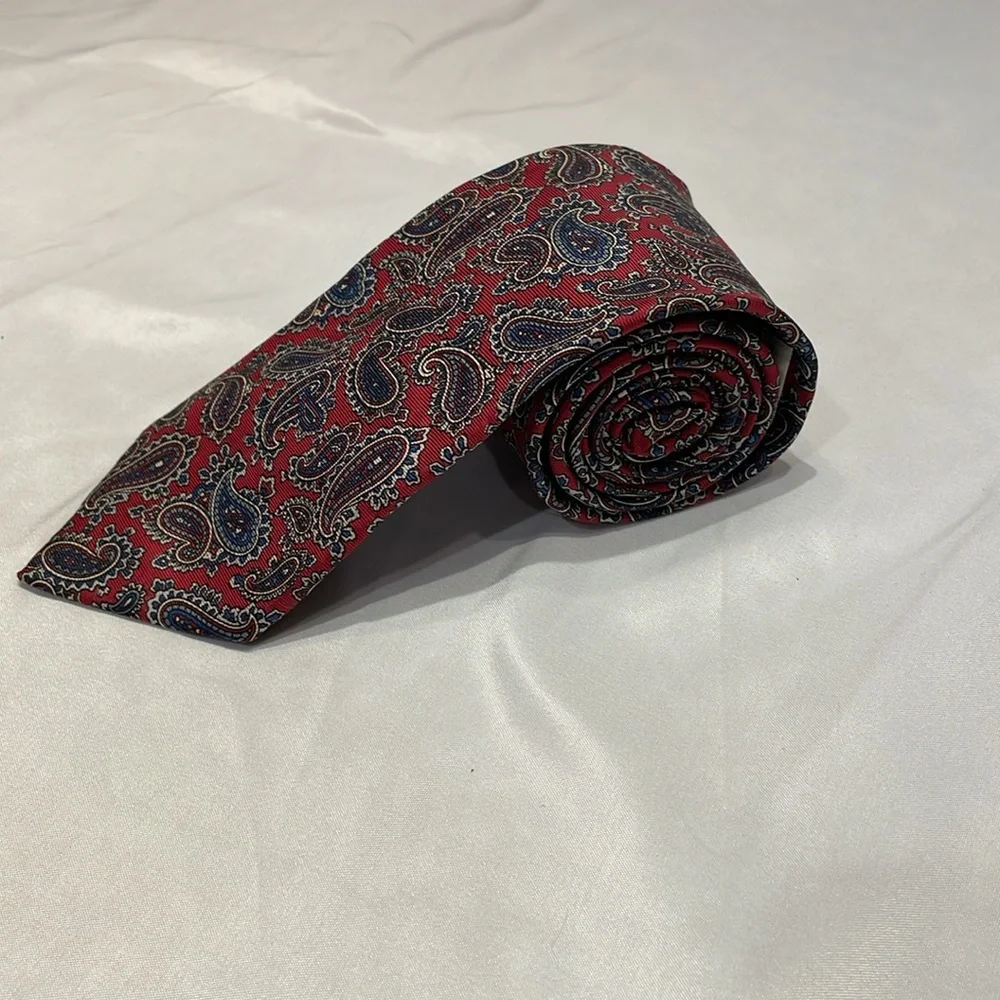 Valentino Pietro 100% Silk Paisley Tie‎ Formal Floral Event Preppy Academia
